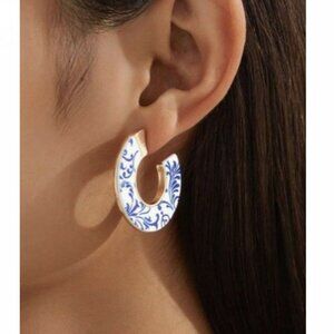 NWT Porcelain Printed Metal french hoops Earrings
